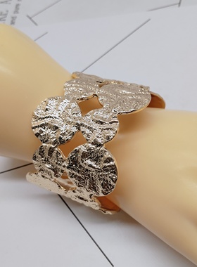 K153夸张质感时尚潮流气质名媛街拍几何中古宫廷创意金属手镯-女