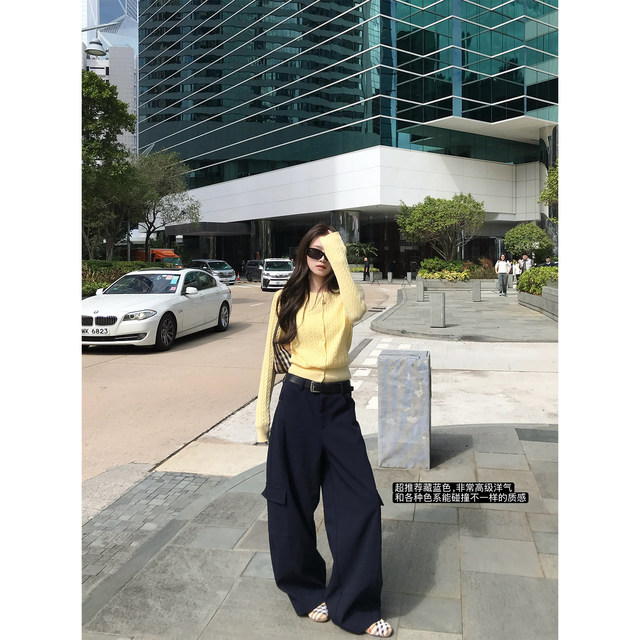 ໂສ້ງຢີນຢິບປີຍິບ superniniyy & ການອອກແບບການຜະສົມແບບສາມມິຕິຂອງອຸດສາຫະກຳໜັກ, ພໍດີ, ໂສ້ງກະໂປງກະທັດຮັດ.