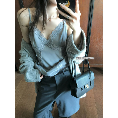 superniniyy 冻柠茶&纯欲温柔色染宽松可调节扣缎面蕾丝吊带美背 - 图0