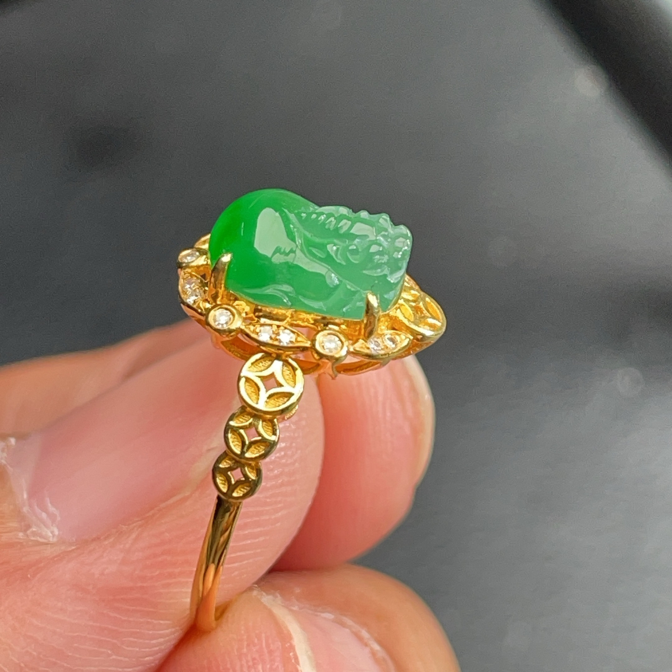18K gold natural jadeite A-3680 coin Pixiu full green ring K yellow sun green inlaid diamond jewelry jade