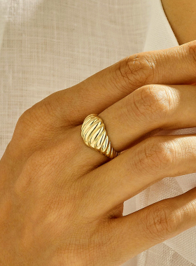 magic fish简约不锈钢面包戒指男女性饰品指环小众设计感戒指饰品