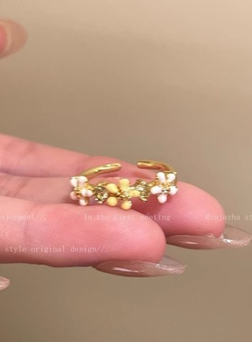 雏菊小花珍珠戒指女2025新款小众设计食指戒轻奢指环潮小香风