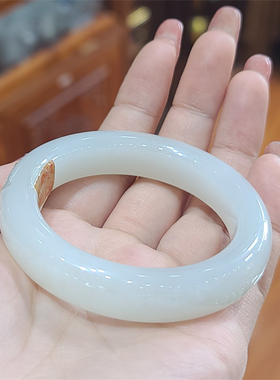 小石头和田玉黑山料手镯