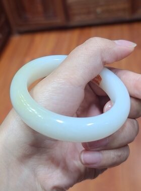 小石头和田玉糖白手镯123