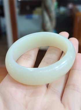 小石头和田玉白玉手镯