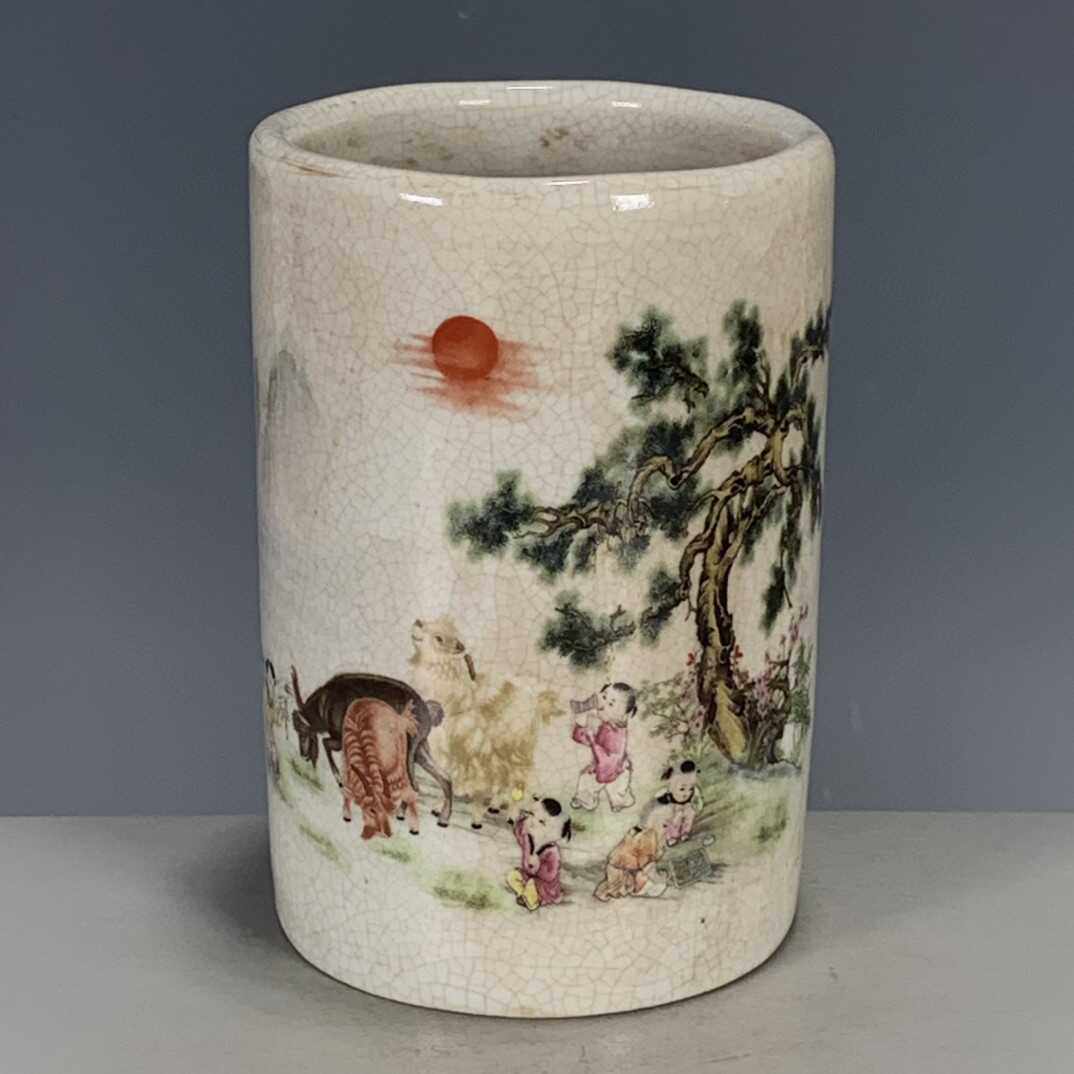 Qing Dynasty Guangxu year antique secondhand piece with blue and white flowers