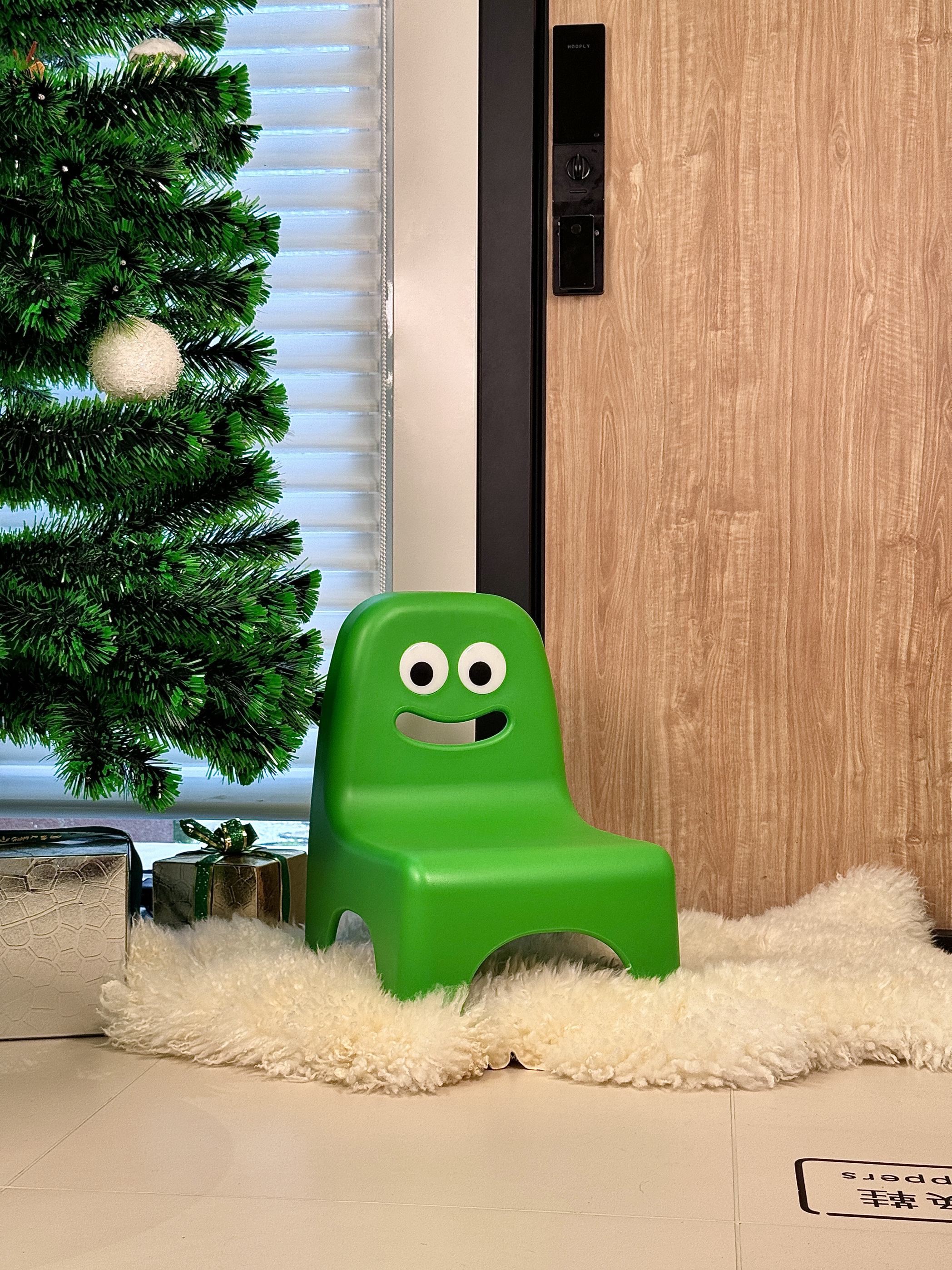 Smirk Stool潮流玩具凳子 小宝宝小椅子 绿色迷你板凳  靠背可爱 - 图3