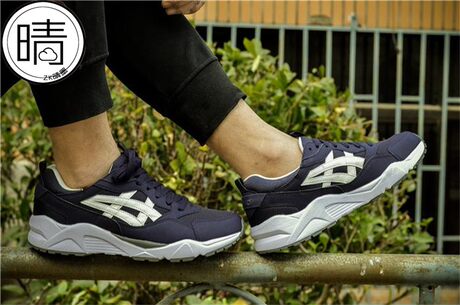 asics gel athena