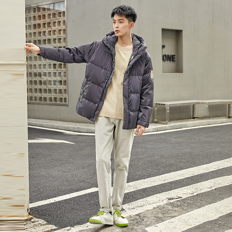 Y278539Y 2021 千仞岗 秋冬新款男士常规连帽光感面料加厚羽绒服 Y278539Y 2021 千仞岗 秋冬新款男士常规连帽光感面料加厚羽绒服