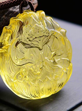 天然黄水晶九尾狐狸吊坠桃花项链手工精雕小狐狸挂饰品女男