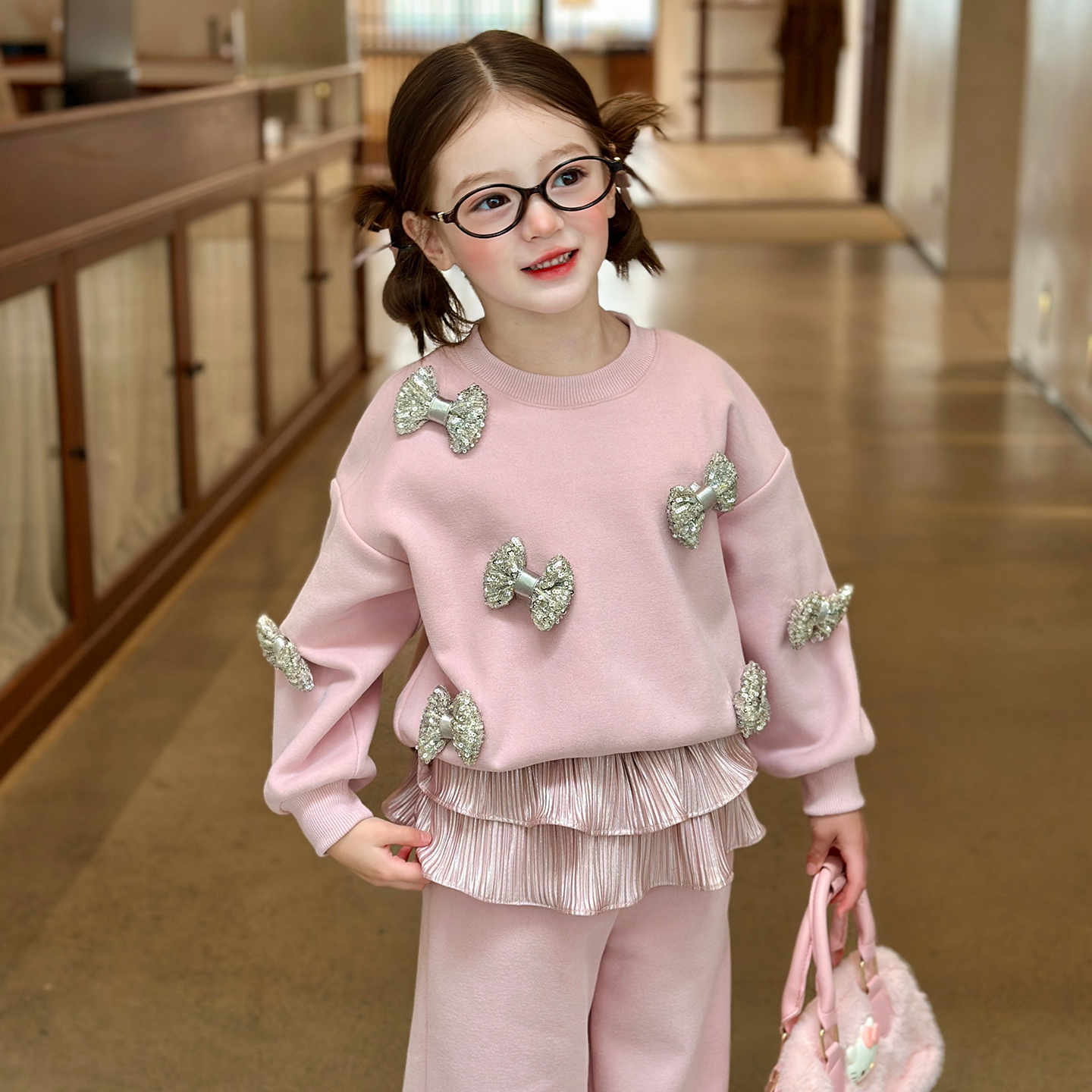 栀了成长记女童装百搭休闲加绒套装2025冬季儿童卫衣束脚裤两件套 - 图2