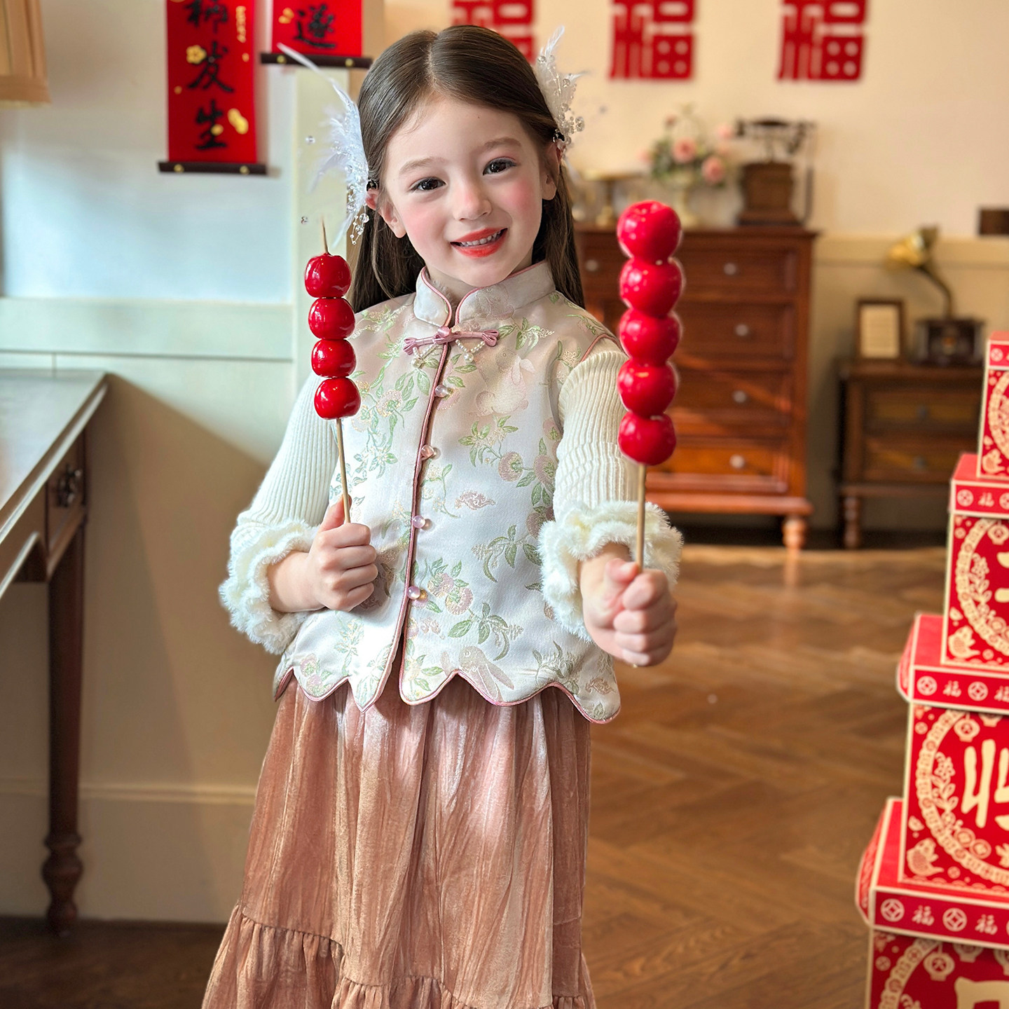 栀了成长记女童装新中式唐装马甲2025冬季儿童国风夹棉拜年服上衣,淘宝优惠券,粉丝福利购,淘宝优惠卷