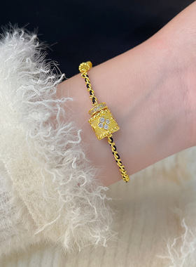 2024年新款小香风黑金编织设计小蛮腰手链中古轻奢微镶锆石手饰