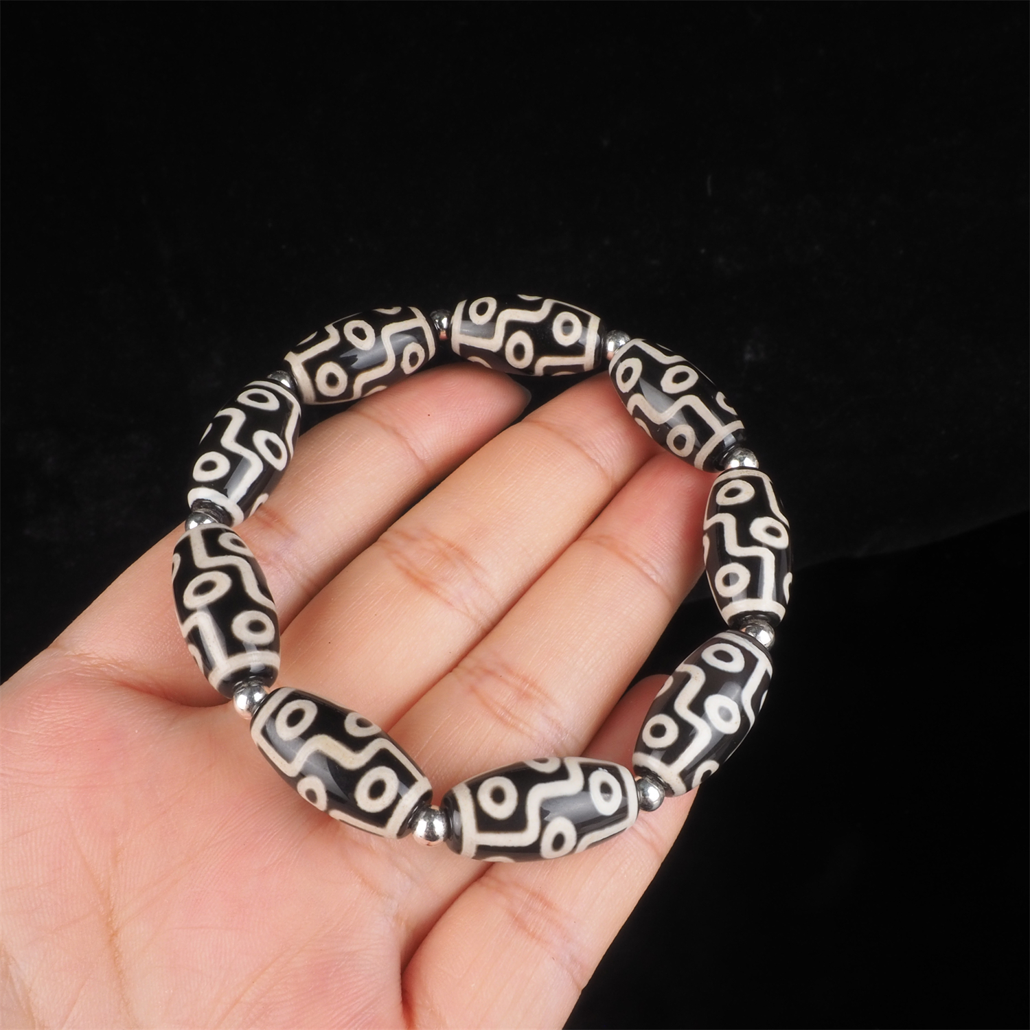 雨夜夫妻档天然玛瑙黑白九眼双虎牙天珠文玩手串三眼天珠玛瑙正品,淘宝优惠券,粉丝福利购,淘宝优惠卷