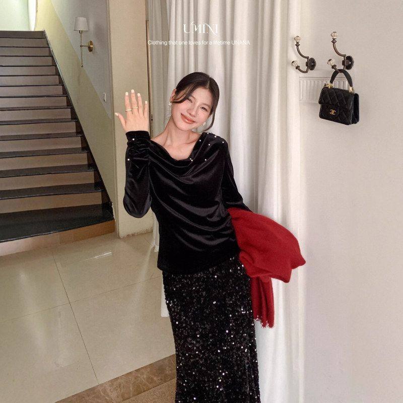 UNANA新品F3205 十三行U+MINI法式复古钉珠设计丝绒荡领T恤小衫女 - 图3