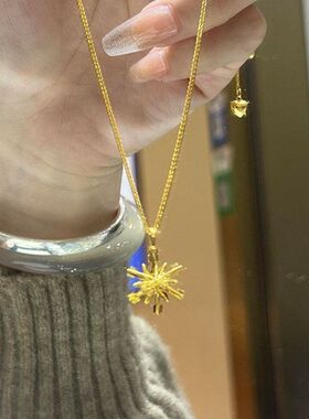 爱心爆闪圣诞轻奢精致碎冰冰链