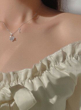 ins女款2024轻奢小众项链生日礼物新款爱心链风不锈钢锁骨闺蜜