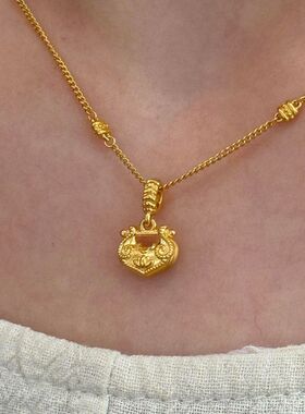 精致气质女项链轻奢婚庆包小锁