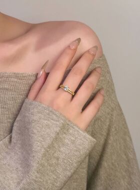 简约八心ins戒指婚戒钻石气质简约欧美TIKTOK高碳一四爪八箭克拉