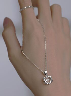 的百搭跳动心动批发链小众心设计