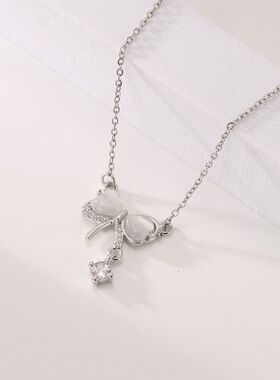 批发设计感链送新款2023锁骨货源直播蝴蝶女轻奢小众女友闺蜜项链