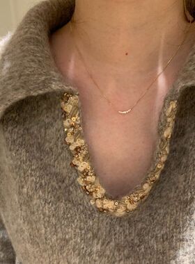 甜菜爆款微笑小红书高级感淡人