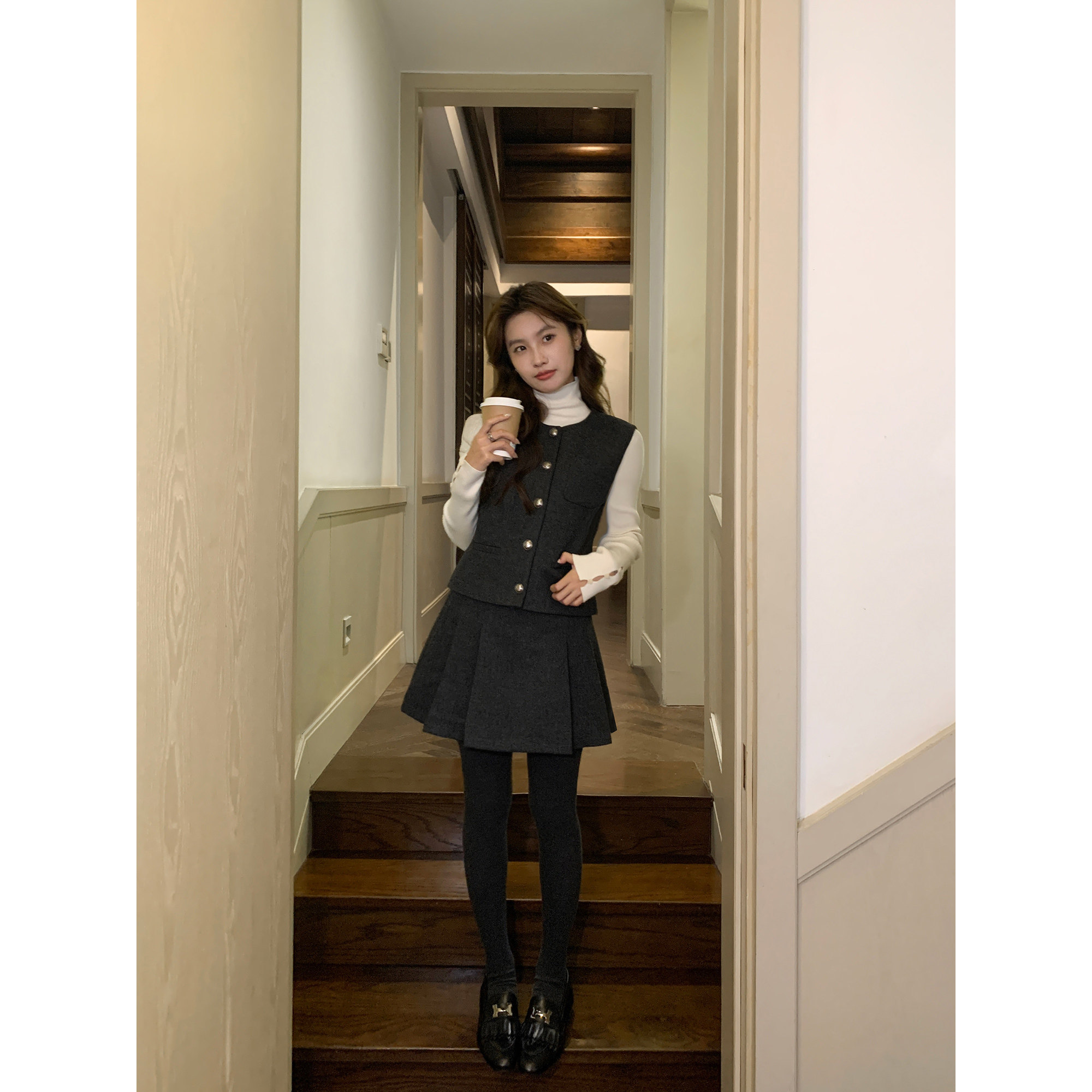 MULVAN 高智巴恩 西装毛呢外套女经典宽松圆领马甲半身裙三件套装,淘宝优惠券,粉丝福利购,淘宝优惠卷