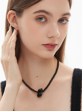 AWE高级感小众四叶草黑曜石项链