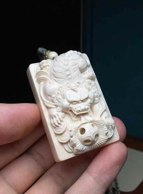 天然猛犸象牙貔貅方牌吊坠挂件冰料手工雕刻