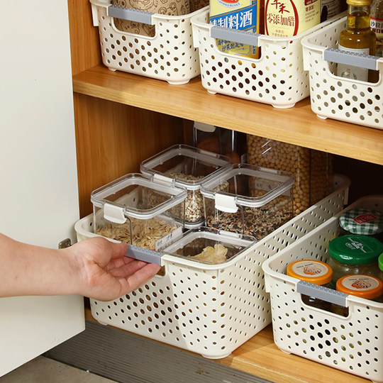 Thickened debris storage basket