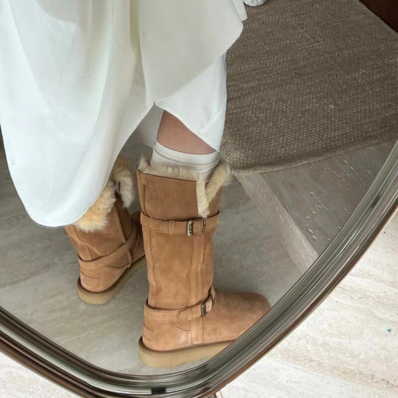 羊皮毛一体雪地靴女2025新款复古圆头平底加绒中筒雪地棉不过膝靴,淘宝优惠券,粉丝福利购,淘宝优惠卷