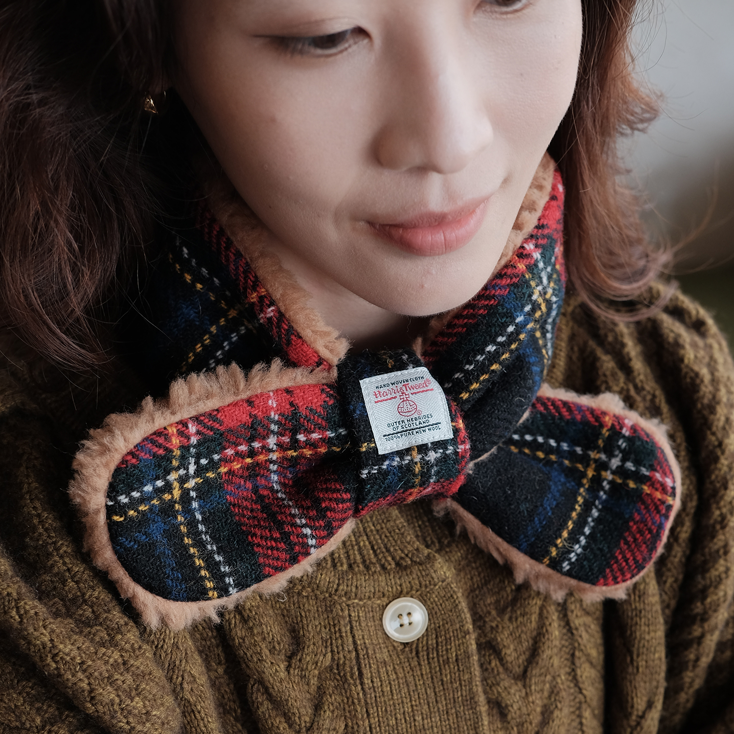 哈里斯羊毛呢交叉围脖女冬harris tweed毛绒短款格纹蝴蝶结小围巾