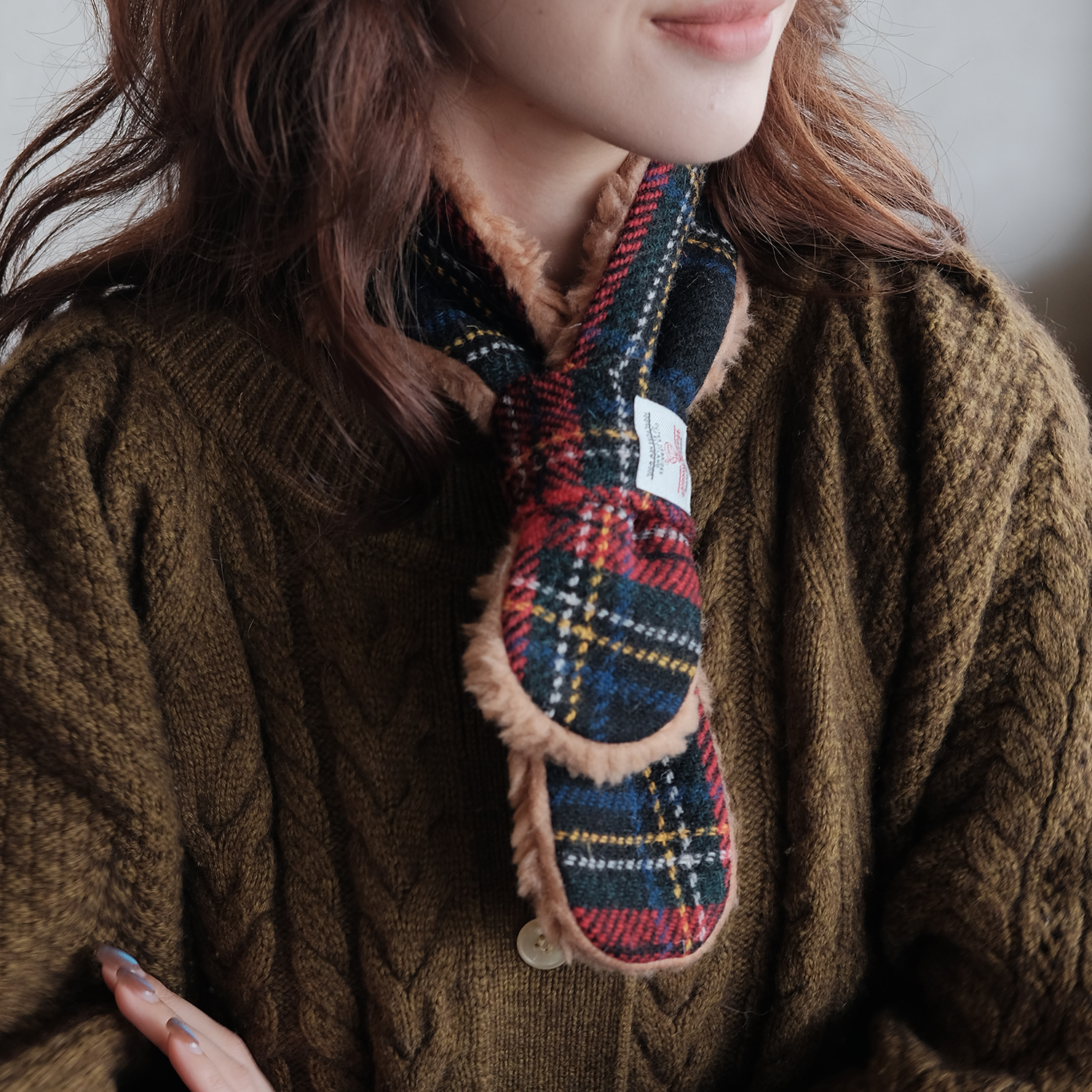 哈里斯羊毛呢交叉围脖女冬harris tweed毛绒短款格纹蝴蝶结小围巾