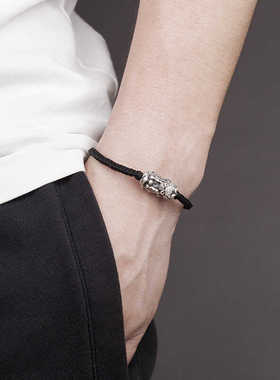 招财本命年红手绳999足银复古