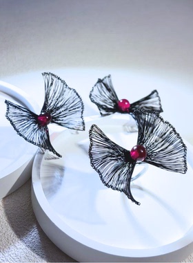 黑色蝴蝶结戒指耳钉猫系风格首饰设计师原创手工耳饰艺术饰品