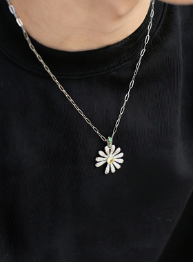 GD同款小雏菊钛钢轻奢项链