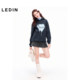 The same new type of spray-painted love long hooded sweatshirt from Leding Shopping Center C1CRE4401