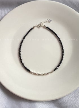 天然黑尖晶石碎银子手链极细女款