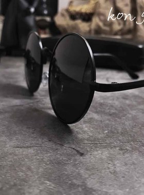 控阁这个杀手女主角复古太阳眼镜