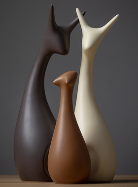 宏赫景德镇陶瓷北欧小鹿摆件