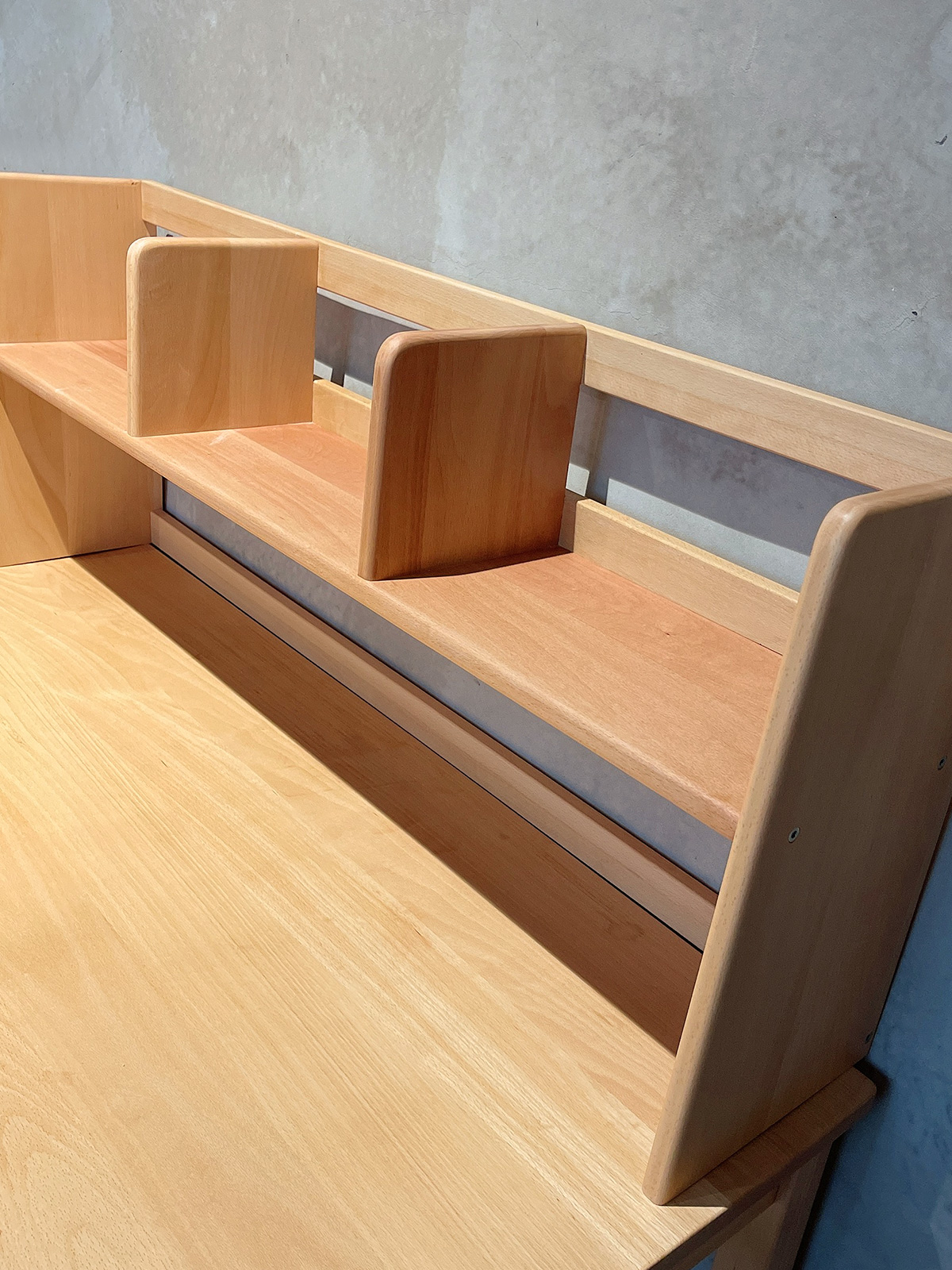 榉木小书架 学生简约现代桌面置物架 作业收纳 办公室收纳架 - 图2