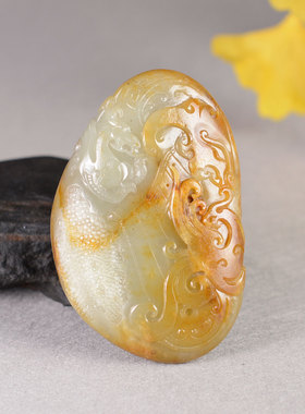 爆火孤品和田玉籽料雕工精湛皮色柔美肉质紧致细腻仿古龙把件SX