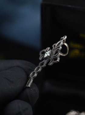 美国Loree Rodkin哥特百合镂空复古十字架纯银宝石钻石项链银饰