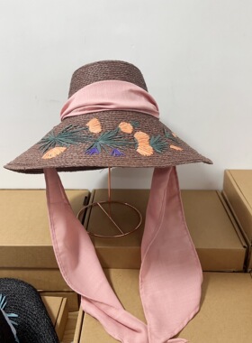 拉菲草手钩刺绣防晒渔夫帽女