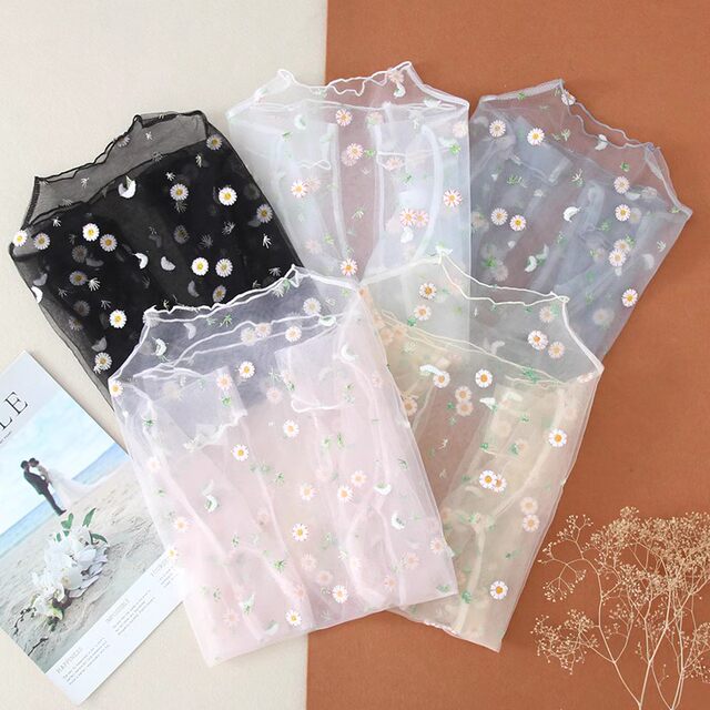 Blouse ຕາຫນ່າງຂອງແມ່ຍິງທີ່ມີເຄື່ອງນຸ່ງປ້ອງກັນແສງແດດ