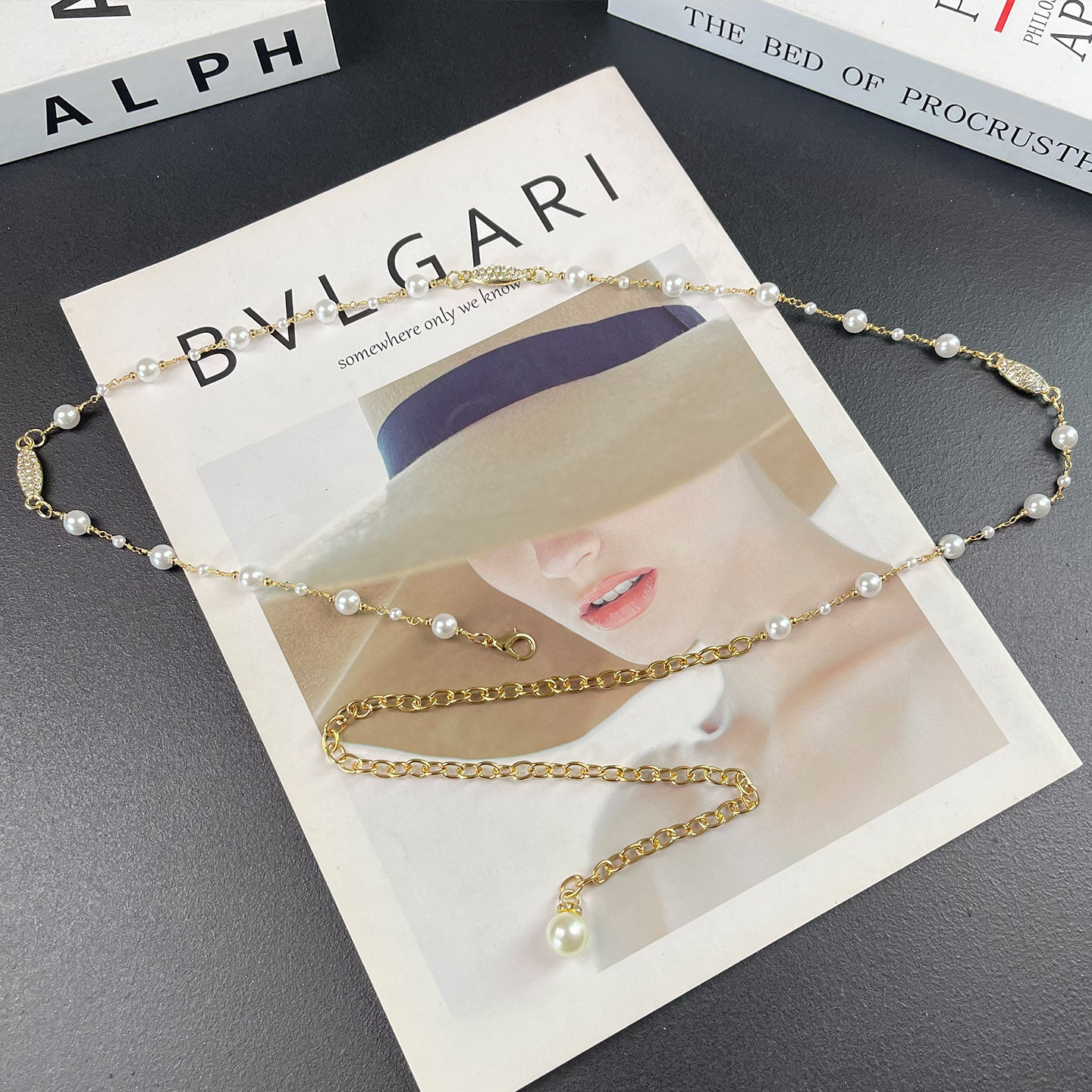 小众设计感珍珠腰链配饰裙子高级感金属水钻四叶草链条腰带女裤链