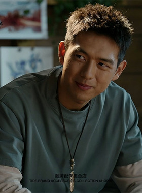 复古朋克金属机车吊坠皮革项链