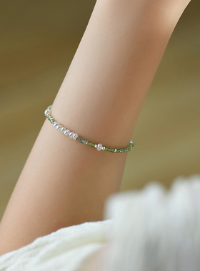 橄榄绿春夏天然石手链小众设计