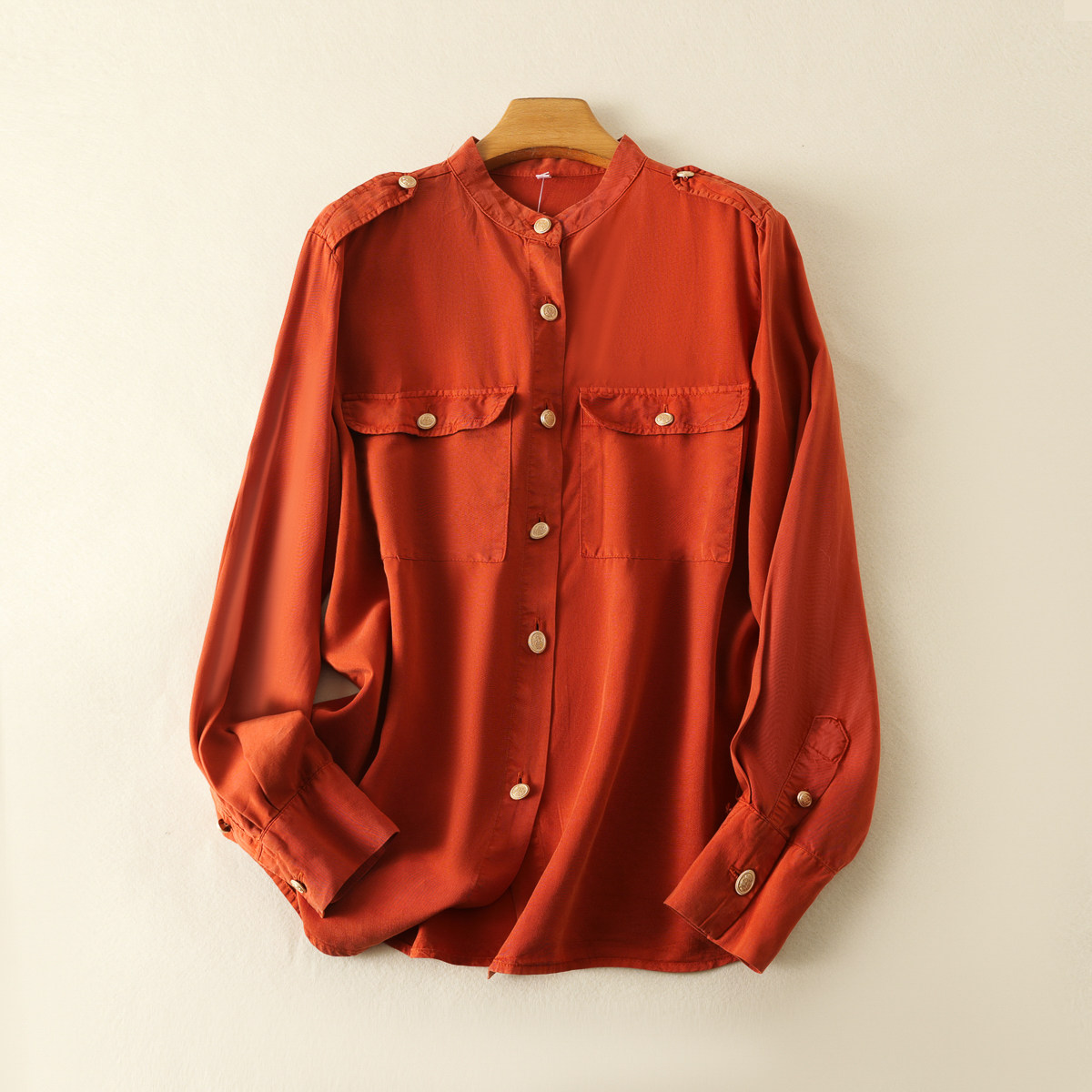 千金系春秋款时尚休闲立领天丝衬衫女百搭显瘦单排扣肩章洋气衬衣,淘宝优惠券,粉丝福利购,淘宝优惠卷