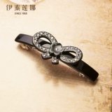 Бабочка завязана верхняя клипа для волос для хвоста после небольшого объема волос, голова головы головы